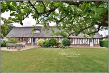 Maison de caractère chargée d'histoire, garage, DPE C !