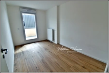 À Rouen Rive Droite, un appartement de 2023 avec terrasse et parking en sous-sol, DPE C