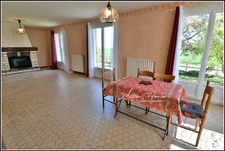 Maison familiale 4 chambres avec vie de plain-pied, sous-sol total et jardin de 1 380 m²