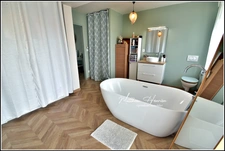 ✨SOUS OFFRE - PLUS DISPONIBLE À LA VENTE✨ Au calme, maison de 135 m², 4 chambres dont une suite parentale, DPE C !!!