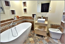 Maison sur sous-sol, véranda, 4 chambres, 2 dressing, 2 salles de bains, DPE D