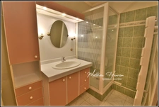 AU COEUR D'EVEUX, résidence Le Mail, appartement T3 au 4 ème étage avec ascenseur, cave, garage en sous-sol, gardien