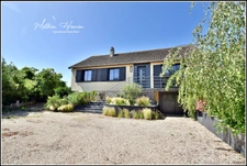 Maison sur sous-sol, véranda, 4 chambres, 2 dressing, 2 salles de bains, DPE D