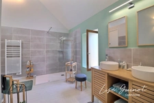 MAISON DE VILLAGE INTÉGRALEMENT RÉNOVÉE