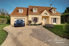 MAISON FAMILIALE - 5 CHAMBRES - GARAGE - JARDIN