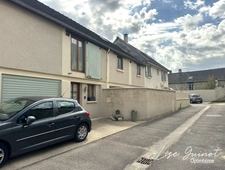 MAISON DE VILLAGE INTÉGRALEMENT RÉNOVÉE