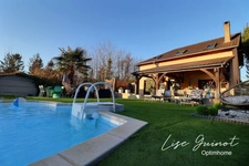 MAISON FAMILIALE - PISCINE - UN AIR DE VACANCES