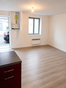 GAN - 64 - Maison de ville rénovée de 55 m² – Idéale pour un premier achat ou un investissement locatif