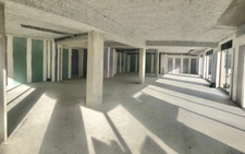 A louer un local commercial de 72 m² La Destrousse.