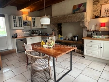 Maison en pierres 112 m² et dépendances