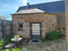 Maison en pierres 112 m² et dépendances