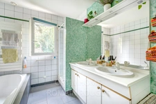 Montesson Village - Maison 8 pièces avec grand jardin