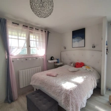 Exceptionnelle à TOUVRE. Maison de 155 m², 5 chambres, terrain clos de 1315 m²