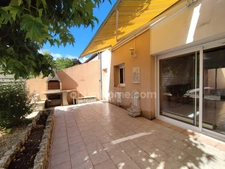 ANGOULEME, secteur calme, maison 112 m², terrasse, garage, cour et terrain clos.