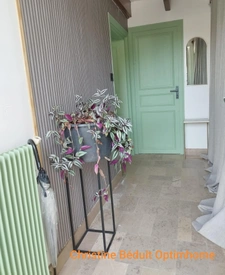 Chazelles. Maison de caractère de 223 m², 5 chambres, cour et grange