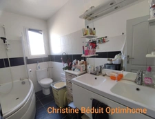 Charente, Châteauneuf, à Birac, maison plain-pied 93 m², 4 chambres, terrain de 1360 m²