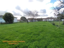 RUFFEC. Maison de 65 m² sur sous -sol, véranda, terrain 1954 m² clos.