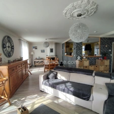 Exceptionnelle à TOUVRE. Maison de 155 m², 5 chambres, terrain clos de 1315 m²