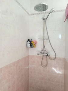 Charente, à Vars, maison de plain pied de 137 m², 4 chambres, véranda, piscine, garage et terrain clos 1002 m²