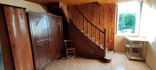 MONTBRON en Charente. Maison à rénover 3 pièces, 2 granges, dépendances. Terrain 4106 m²