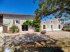 CHARENTE/AIGRE. Maison en pierre rénovée, 3 chambres(poss 4) avec jardin clos 1169 m² (gite ou chambres d'hôtes)