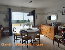 Charente, Châteauneuf, à Birac, maison plain-pied 93 m², 4 chambres, terrain de 1360 m²