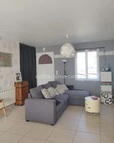 Charente, Châteauneuf, à Birac, maison plain-pied 93 m², 4 chambres, terrain de 1360 m²