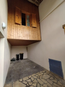 SAINT FRONT en Charente, maison 90 m², rénovée 3 chambres, abri pour voiture et terrain 1017 m²