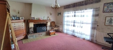 La Rochefoucauld. Maison familiale de 168 m², double garage, terrain clos 2876 m²