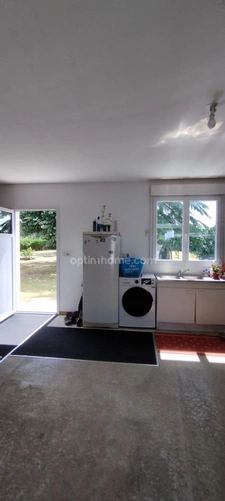 La Rochefoucauld. Maison familiale de 168 m², double garage, terrain clos 2876 m²