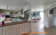 Charente, proche La Rochefoucauld, maison de plain-pied 139 m², garage, carport, terrain 2957m² 