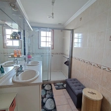 Exceptionnelle à TOUVRE. Maison de 155 m², 5 chambres, terrain clos de 1315 m²