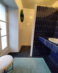 Chazelles. Maison de caractère de 204 m², 5 chambres, cour et grange