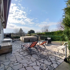 Exceptionnelle à TOUVRE. Maison de 155 m², 5 chambres, terrain clos de 1315 m²