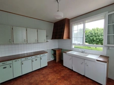 CHARENTE, VAL DE BONNIEURE, Maison familiale sur sous-sol, 3 chambres, garage, terrain arboré 1457 m²