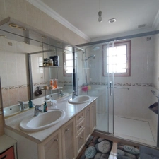 Exceptionnelle à TOUVRE. Maison de 155 m², 5 chambres, terrain clos de 1315 m²