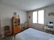 OFFRE ACCEPTEE /Charente, Ruelle sur Touvre, maison 3 chambres sur sous-sol, jardin et garage 36m²