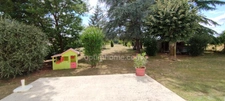 La Rochefoucauld. Maison familiale de 168 m², double garage, terrain clos 2876 m²