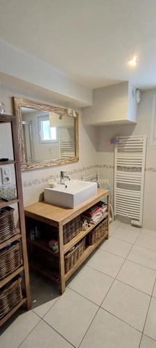 La Rochefoucauld. Maison familiale de 168 m², double garage, terrain clos 2876 m²