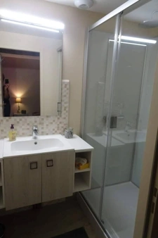 CHARENTE/AIGRE. Maison en pierre rénovée, 3 chambres(poss 4) avec jardin clos 1169 m² (gite ou chambres d'hôtes)