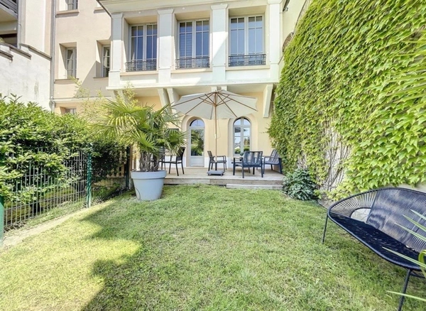 Appartement à vendre 2 pièces VERSAILLES (78)