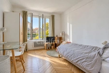 Appartement à vendre 6 pièces MARNES LA COQUETTE (92)
