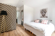 House for sale 9 rooms VERSAILLES (78)