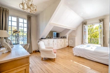 Le Chesnay – Plateau Saint-Antoine | Maison bourgeoise de charme avec jardin enchanteur de 700 m², sans vis-à-vis