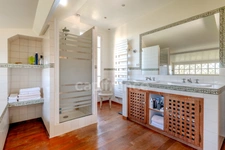 Le Chesnay – Plateau Saint-Antoine | Maison bourgeoise de charme avec jardin enchanteur de 700 m², sans vis-à-vis