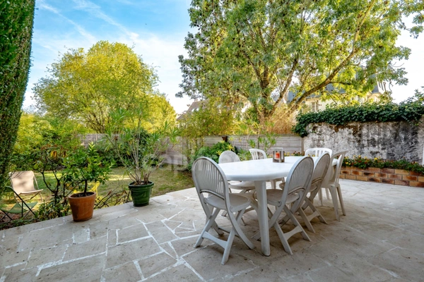 LE CHESNAY, PLATEAU SAINT ANTOINE, PROCHE VERSAILLES MAISON à VENDRE de 220 m2 avec 7 chambres - JARDIN 