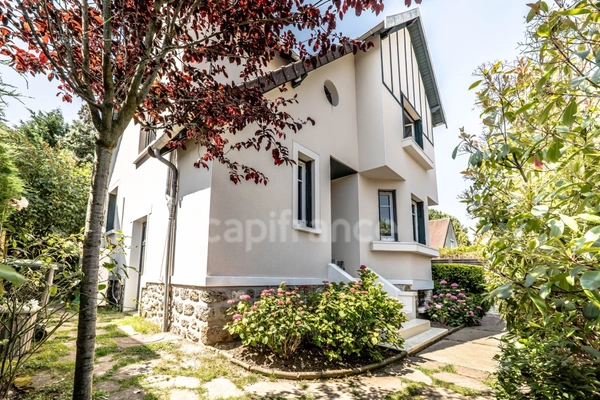 Maison à vendre 6 pièces LA CELLE SAINT CLOUD (78)