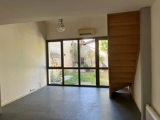 Maison d'habitation avec jardin centre-ville SAINTE TERRE 