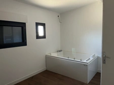 Maison de plain pied 188 m² avec terrain COUTRAS (33)