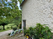 Maison en pierres 210 m² avec dépendances SAINTE COLOMBE DE DURAS 